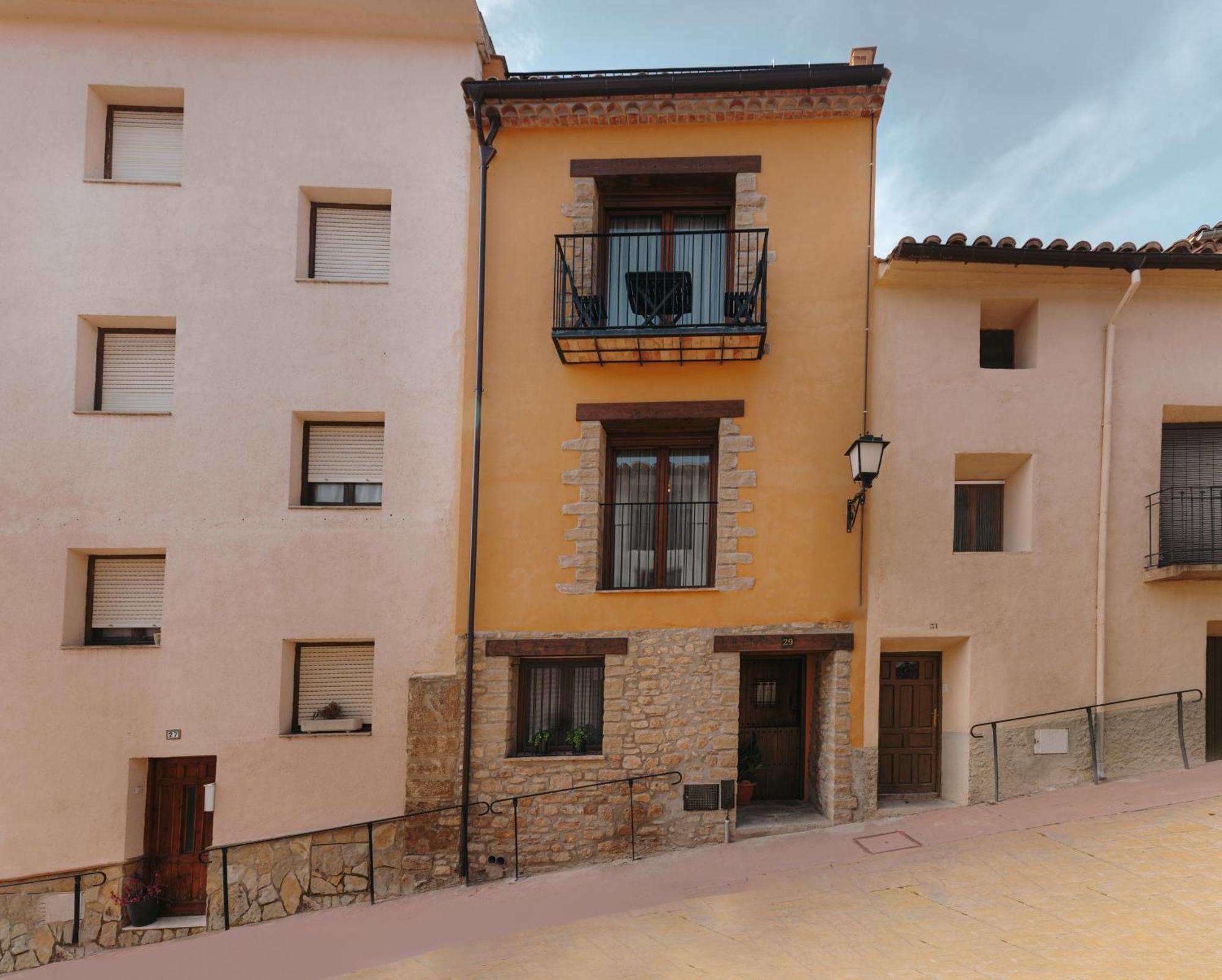 Apartamentos CASA RURAL EL VENTANICO Olocau del Rey Exterior foto